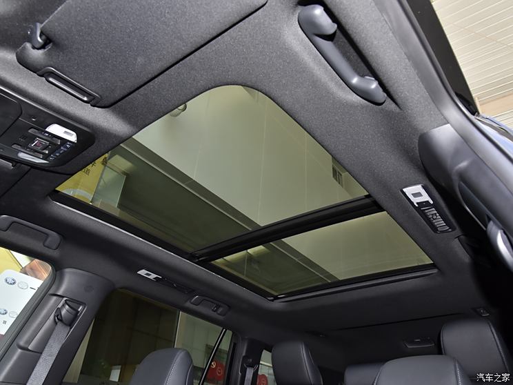 一汽丰田 皇冠陆放 2021款 2.5L HEV四驱尊贵版