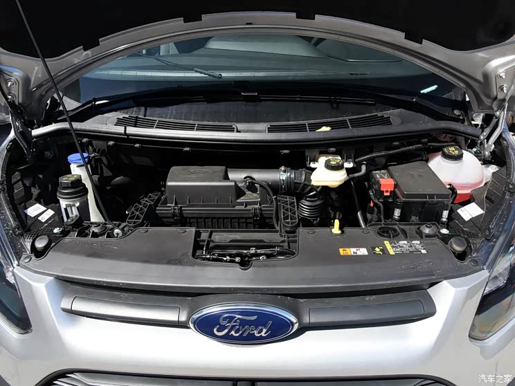 江铃福特 全顺 2017款 2.0T汽油Kombi短轴低顶